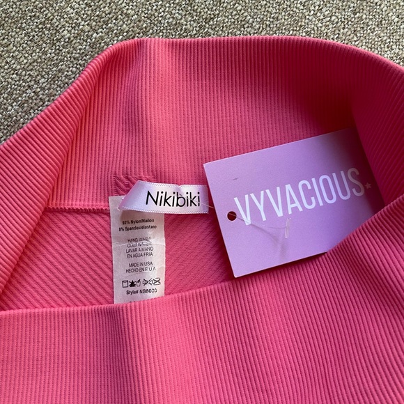 Women Seamless Ribbed Biker Shorts, Made in U.S.A, One Size - NWT - Picture 2 of 3